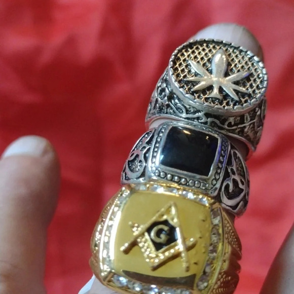 Men's rings - Picture 2 of 2